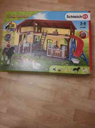 Schleich talli uusi Heinola