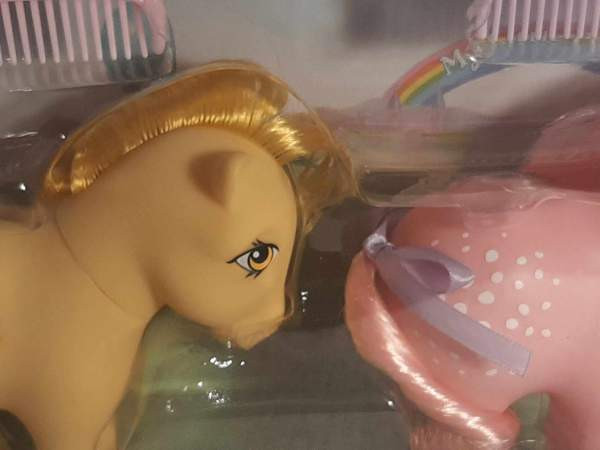My Little Pony, kolmen ponin avaamaton pakkaus Нурмиярви - изображение 4