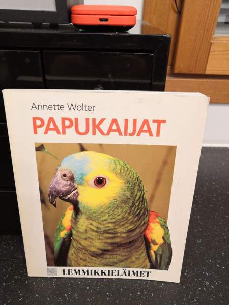 Papukaijat kirja Kouvola - valokuva 1