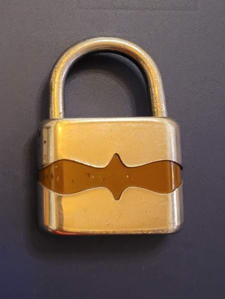 Vanha lukko "ELZETT Made in Hungary Helsinki - изображение 1