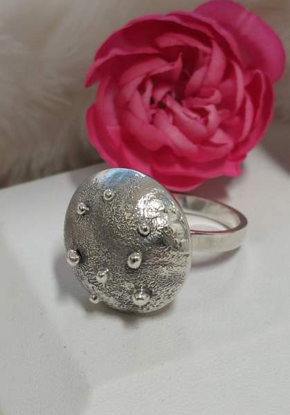 Lahden kultakorun muhkea 830 hopeinen sormus vuodelta 1969 Lahti - valokuva 2