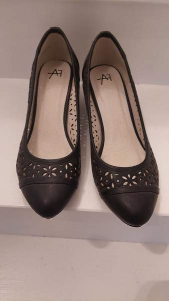 3 kpl Anna Field avokkaita, turkoosit, valkoiset ja mustat 38 Yloejaervi – foto 4