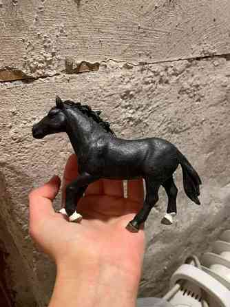Schleich heppoja ja sonni ja eläinlääkäri ambulanssi Hämeenkyrö