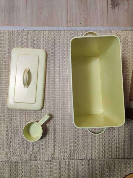 Kissan ruokasäiliö Espoo - valokuva 2