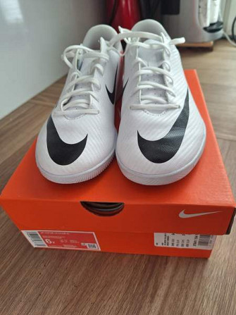Nike Vapor jalkapallokengät sisäkentille 38.5 Vantaa - valokuva 2