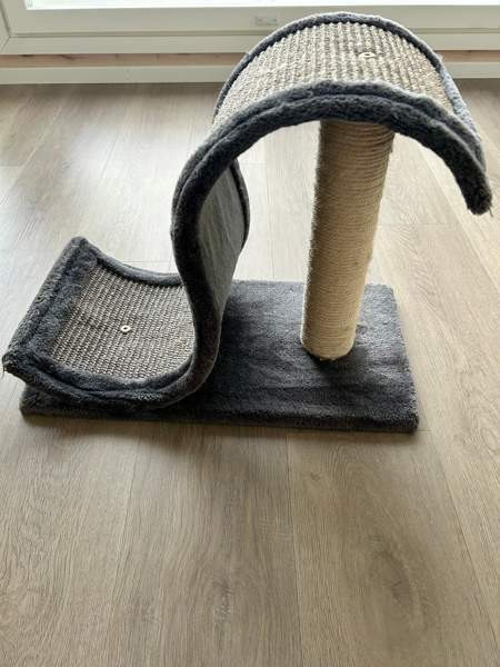 Pieni raapimispuu Nousiainen – foto 1