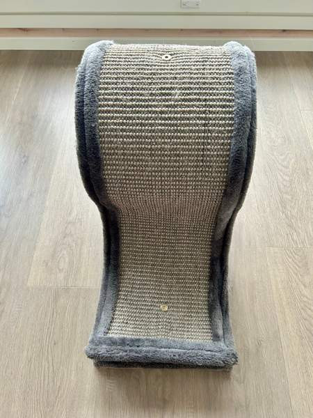 Pieni raapimispuu Nousiainen – foto 2