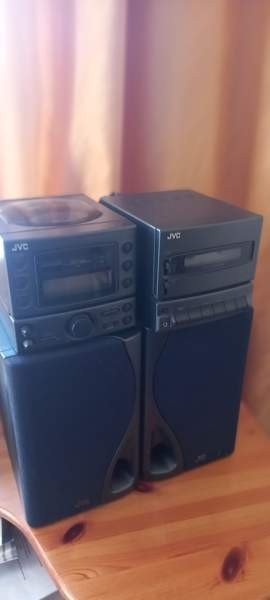 H I E N O T   JVC - kaiuttimet /  soitin  /DV  / kasetti. Pori – foto 1