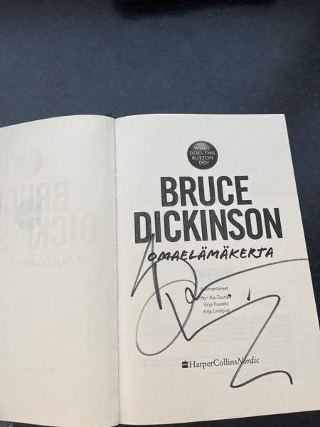 Bruce Dickinson kirja nimikirjoituksella Лохья - изображение 2