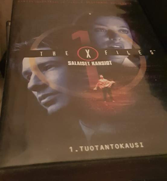 X-Files sarja 1. Tuotantokausi DVD Vantaa - valokuva 1