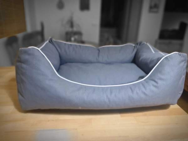 Myydään makuualusta pienelle koiralle tai pennulle, 50 cm× 65 cm. Joensuu - valokuva 1