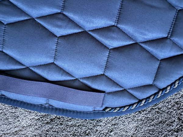 MATTES lampaankarva satulahuopa etu ja takakarvalla Kempele - изображение 4