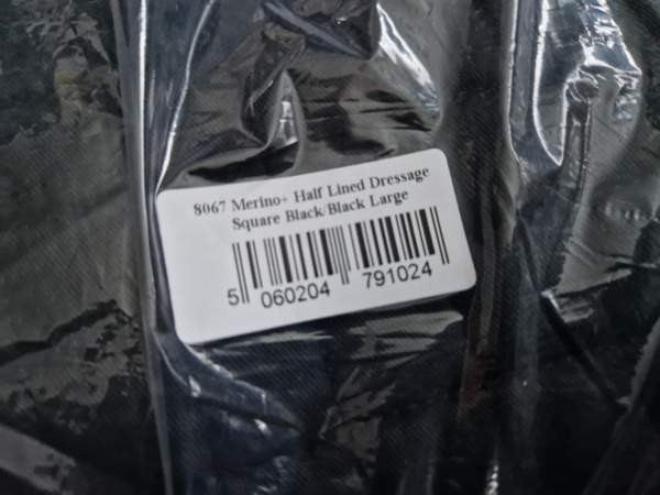 LeMieux Merino+ koulusatulahuopa lampaankarvalla FULL Туусула - изображение 4