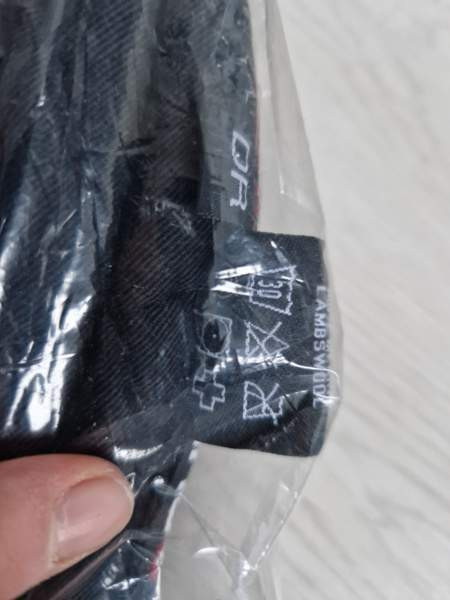 LeMieux Merino+ koulusatulahuopa lampaankarvalla FULL Туусула - изображение 3