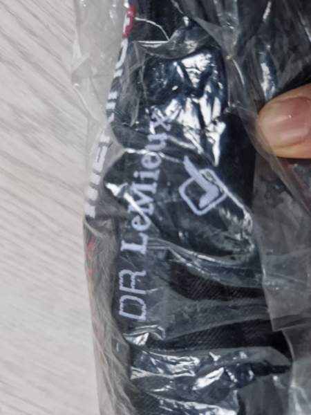 LeMieux Merino+ koulusatulahuopa lampaankarvalla FULL Туусула - изображение 2