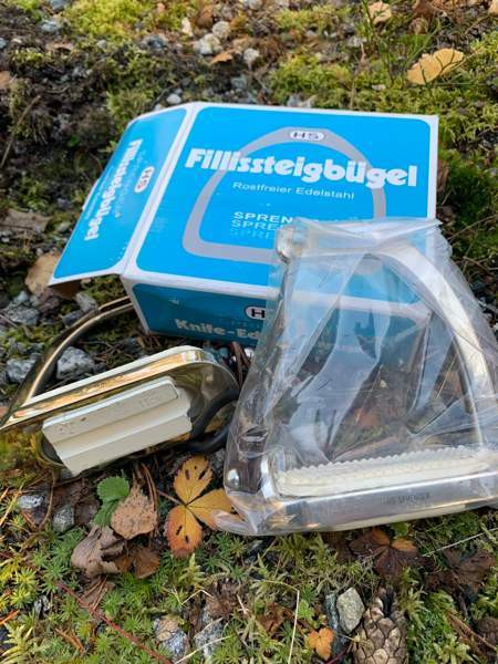 Jalustimet 11cm Siilinjaervi – foto 1