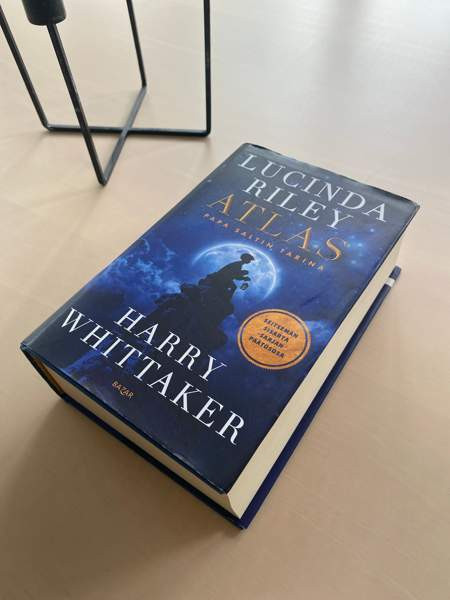 Lucinda Riley Atlas -papa saltin tarina Каарина - изображение 1