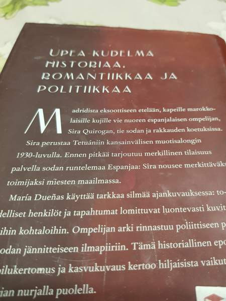 Ommelten välinen aika. Maria Duenas. Salo – foto 2