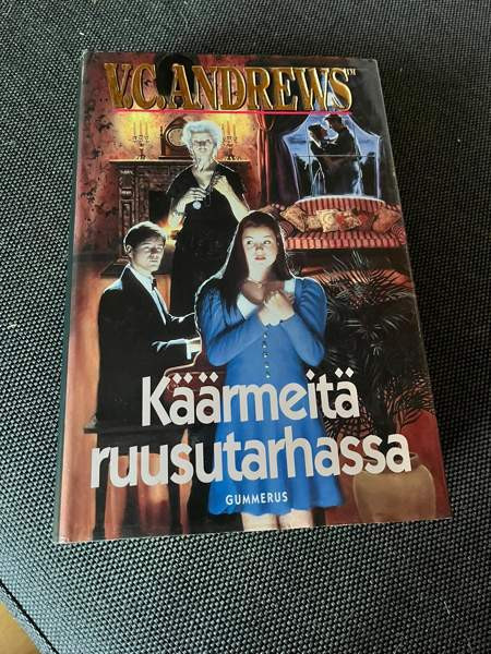 Käärmeitä ruusutarhassa teos Tammela - valokuva 1