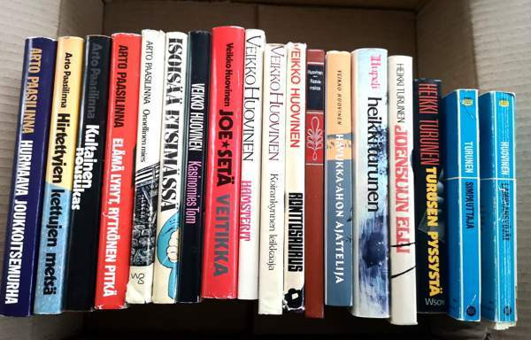 Kirjat 17kpl Paasilinna, Huovinen, Turunen Joensuu - valokuva 1