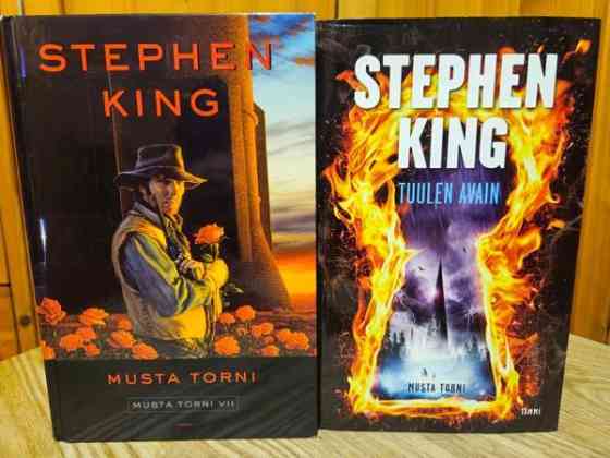 Stephen King: Musta torni 1-8 Vantaa