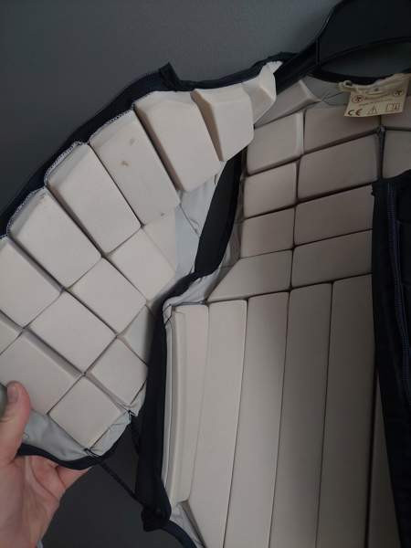 Racesafe palaturvaliivi RS2000 koko S Rovaniemi – foto 7