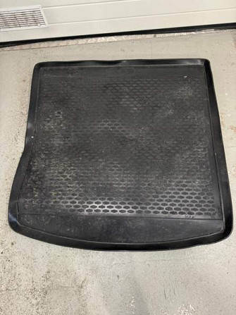 Audi a4 avant takakontin suojamatto kurakaukalo musta Rauma – foto 1