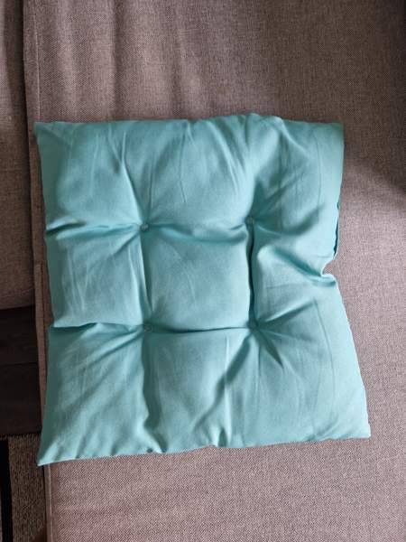 Istuintyyny 43 x 43 cm kuin uusi Helsinki - valokuva 1