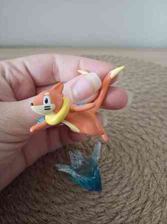 Buizel & Floatzel Pokemon figuuri 1/20 scale world Kuopio