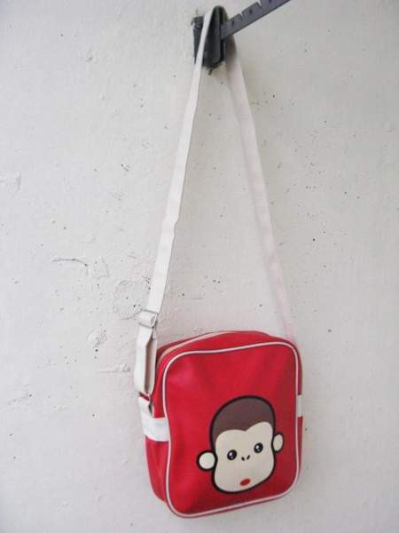 Tumtum punainen olkalaukku Рованиеми - изображение 1