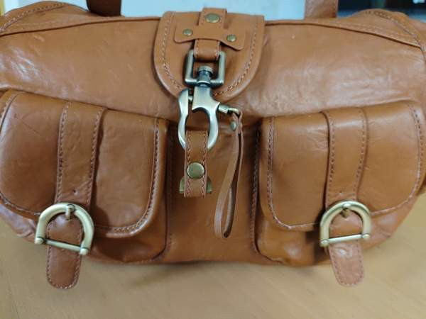 Ruskea olkalaukku Pori - valokuva 3