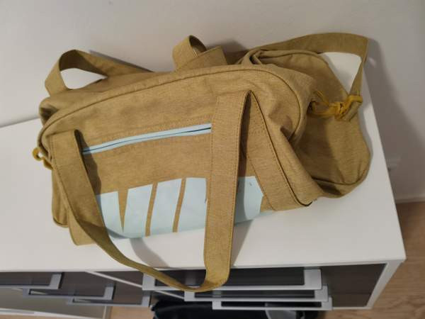 Nike laukku *UUSI* Seinäjoki - valokuva 1