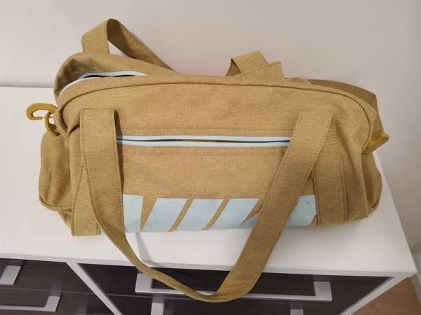 Nike laukku *UUSI* Seinäjoki - valokuva 2