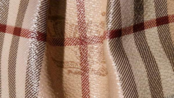 Burberry Haymarket Nova Check Crossbody Beige Helsinki - valokuva 4