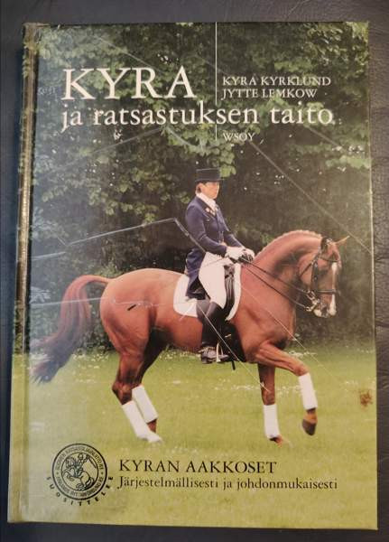 Hevoskirjoja yhdessä tai erikseen. Loviisa - valokuva 1