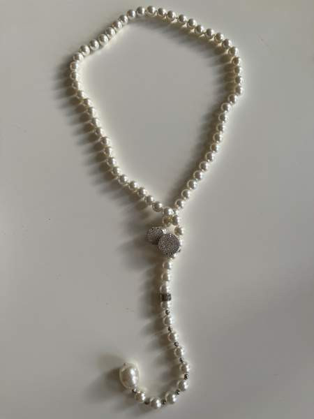 Kaunis House of Elliott helmikaulakoru Helsinki - valokuva 2