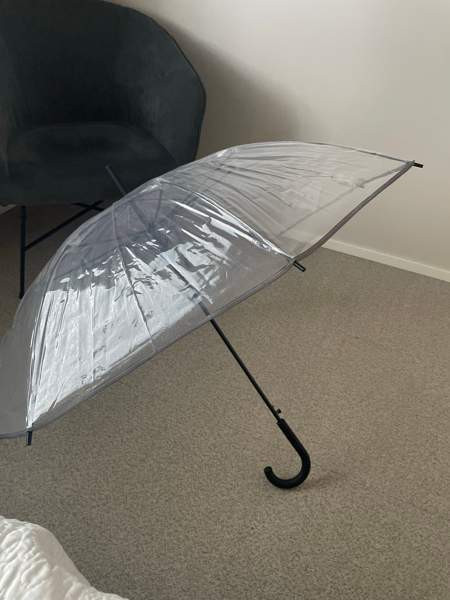 Läpinäkyvä sateenvarjo Kempele - valokuva 2