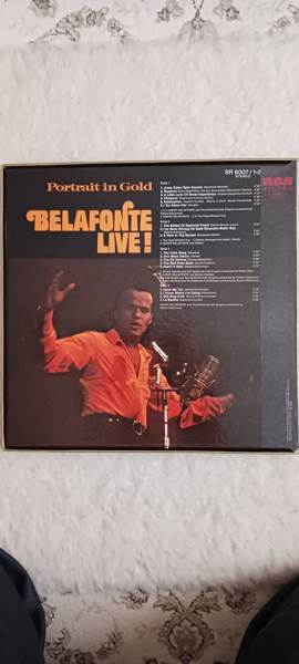 Harry Belafonte, tupla LP-levy Jaervenpaeae - photo 2