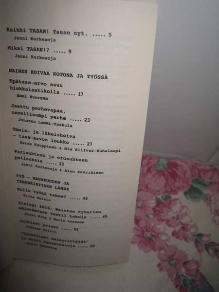 JUNTUMAA INARI: KAIKKI TASAN! - PAMFLETTI EPÄTASA-ARVOSTA Vantaa - valokuva 3