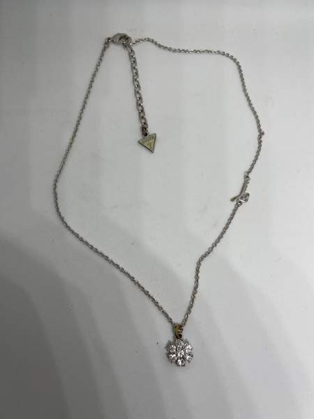 Guess kaulakoru nätti naisten koru Joroinen - photo 1