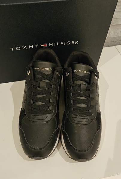 Tommy Hilfiger -tennarit koko 36 Janakkala - valokuva 6