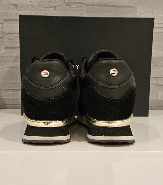 Tommy Hilfiger -tennarit koko 36 Janakkala - valokuva 3