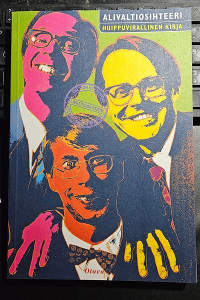 Alivaltiosihteeri: Huippuvirallinen kirja Espoo - photo 1