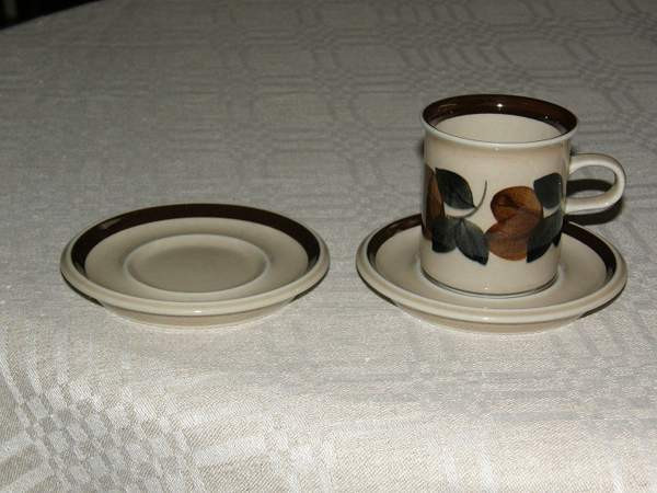 Arabia, RUIJA kahvikuppipari + 1 aluslautanen Imatra – foto 1