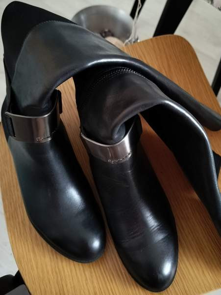 Calvin Klein ylipolven saappaat koko 36 Oulu - valokuva 2