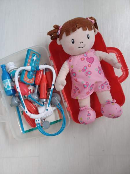 Lääkärilaukku ja potilas. Espoo - valokuva 4