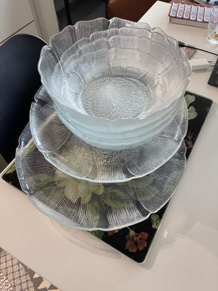 4 kpl kulhoja ja 2 kpl lautasia. 30cm Helsinki - изображение 2