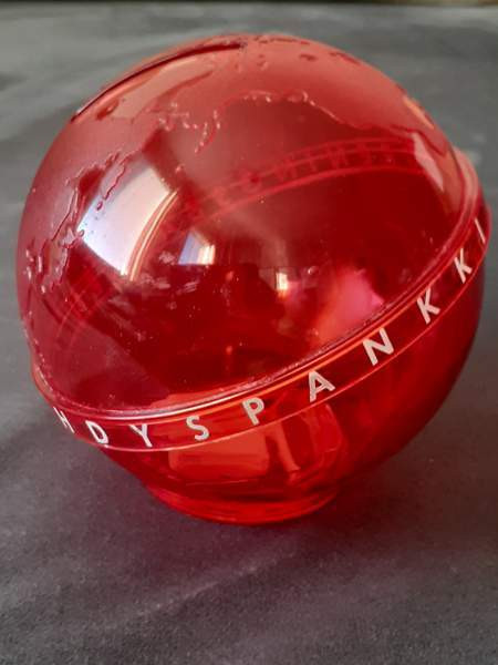 Yhdyspankki maapallo Kirkkonummi - valokuva 1