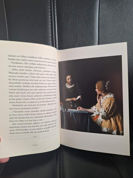 Myydään Tyttö ja Helmikorvakoru -kirja Tyrnävä - valokuva 3