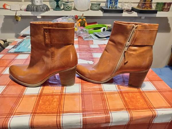 Ruskeat nilkkurit koko 41 Котка - изображение 2